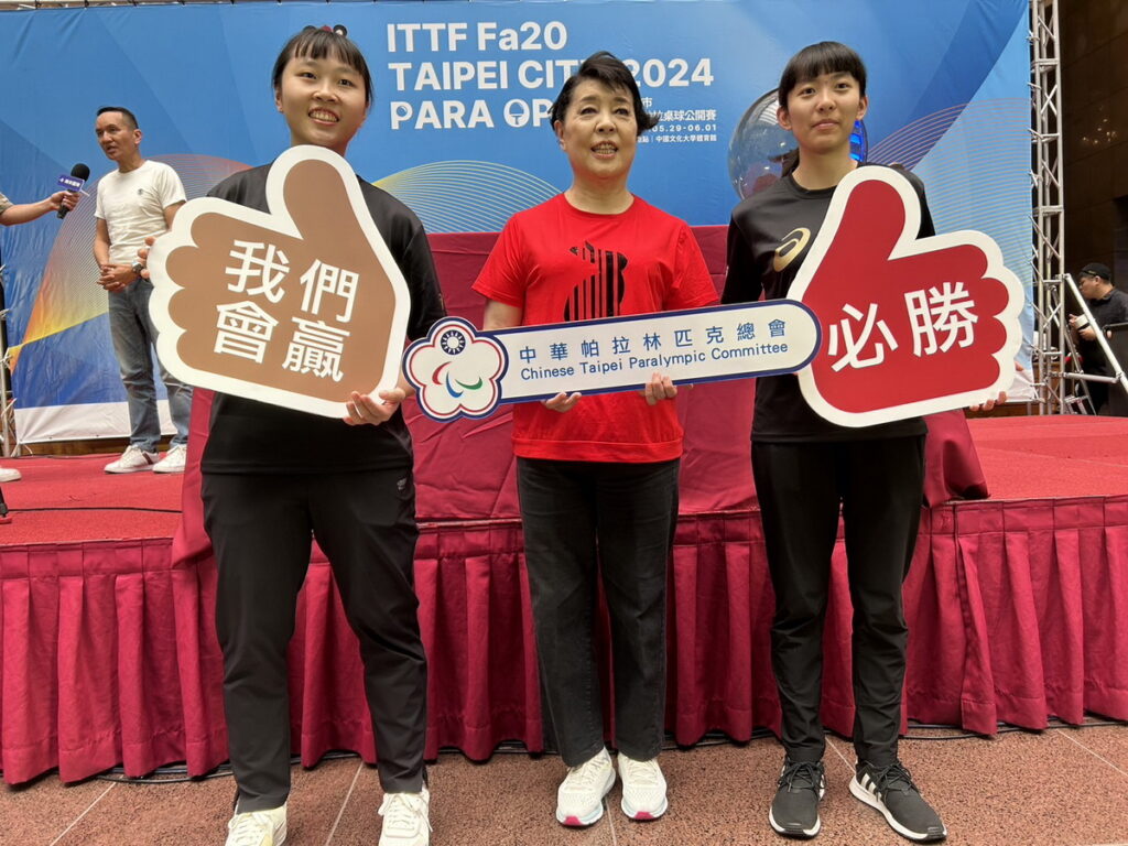 億光文化基金會簡文秀董事長更是長期從事公益活動,關懷弱勢,以身作則默默付出。