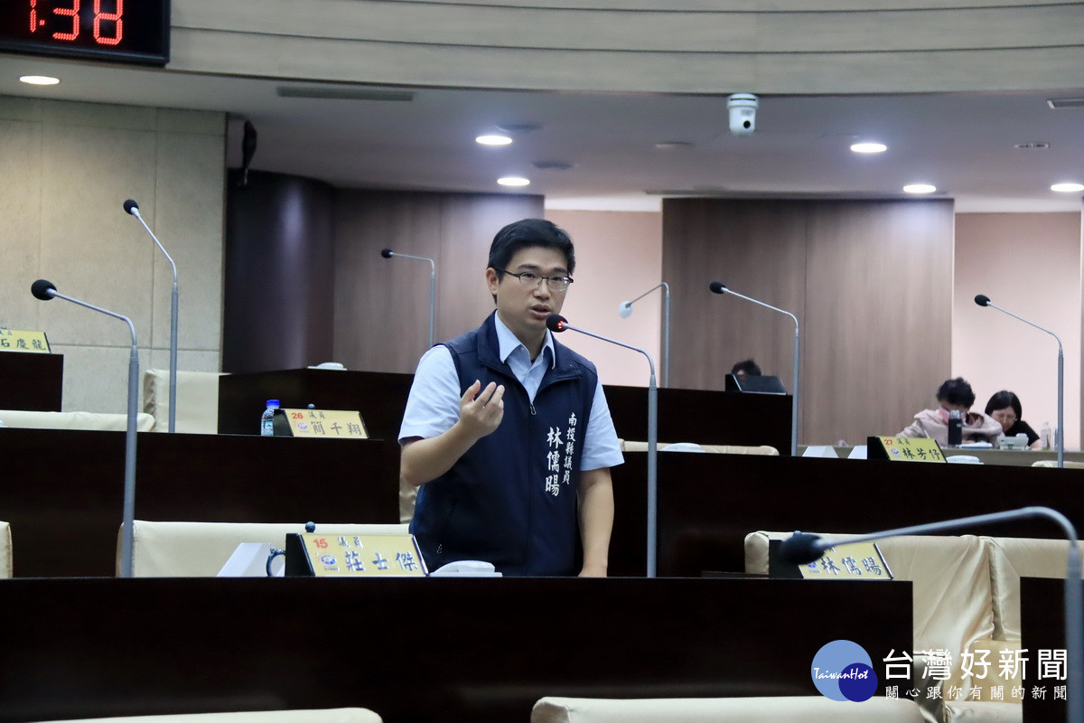 林儒暘議員希望併入直排輪等。(記者扶小萍攝)