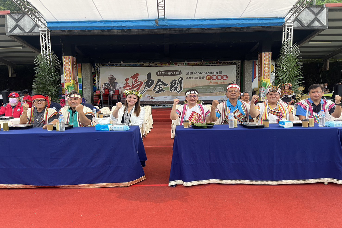 ▲原民會主委阿布斯、桃源區長杜司偉等參與祭典。(圖/高市原民會提供)