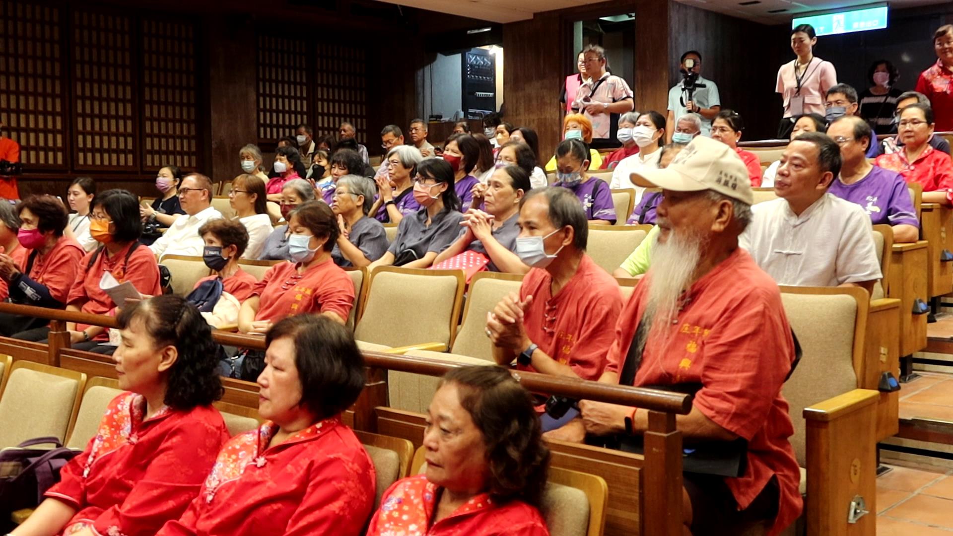 ▲彰化縣政府與國立傳統藝術中心，今年首次共同辦理「2024南北管藝術交流匯演暨彰化傳統戲曲節」，南管「華聲南樂社」精彩演出揭開活動序幕。（記者張溎壕攝）