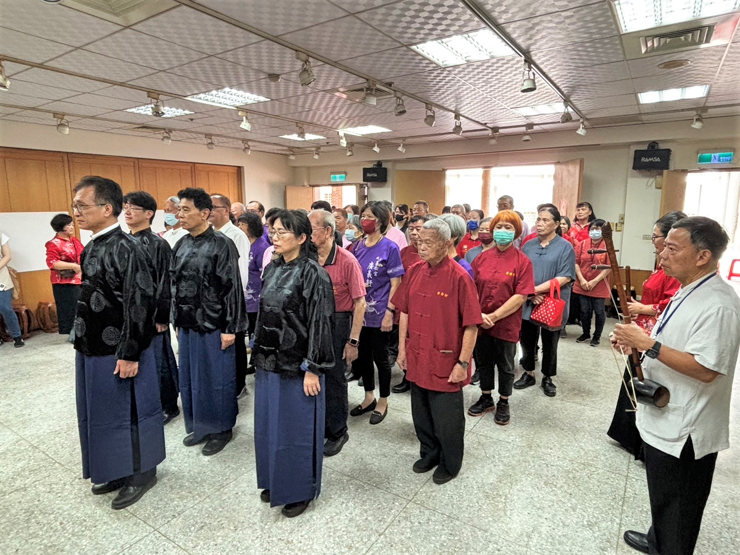 ▲彰化縣政府與國立傳統藝術中心，今年首次共同辦理「2024南北管藝術交流匯演暨彰化傳統戲曲節」，南管「華聲南樂社」精彩演出揭開活動序幕。（記者張溎壕攝）