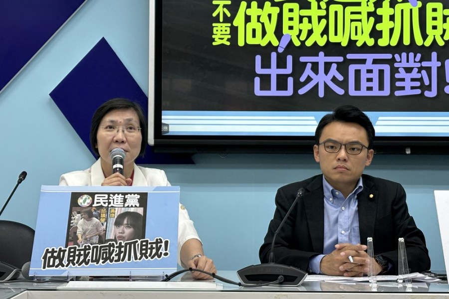 控吳思瑤、黃捷惡人先告狀 徐欣瑩:綠委才是拿走表決卡的人 198 控吳思瑤、黃捷惡人先告狀 徐欣瑩:綠委才是拿走表決卡的人 197