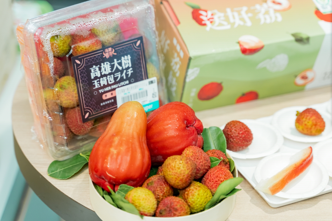 ▲四大通路,高市農業局讓消費者品嚐貴妃級的香甜滋味。 (局方提供)