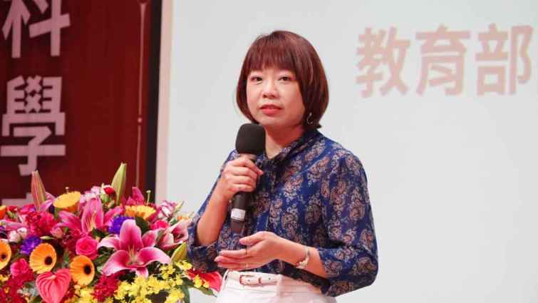 ▲國教署高級中等教育組黃瀞儀組長致詞，希望透過研討會喚起大家除了對於科學知識本質外，還有更重要的是能力和態度的養成。（記者林明佑攝）