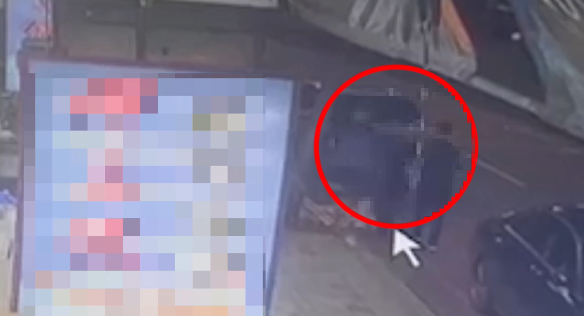 監視器畫面照到鍾男開槍後立即由其友人送走。(記者徐煜勝翻攝)