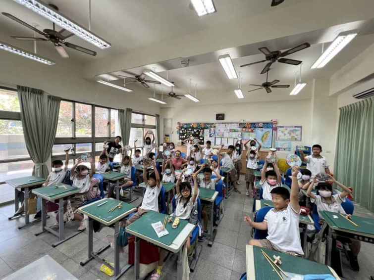 ▲工藝入校，開啟工藝與教育融合新可能。（工藝中心提供）