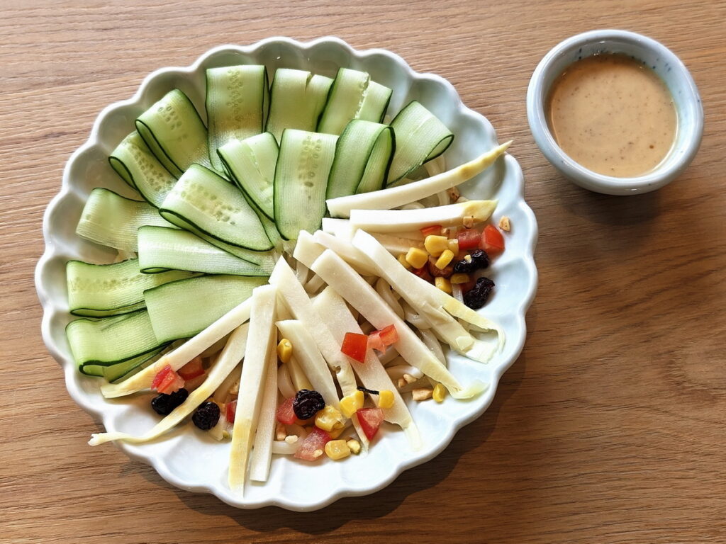 綠竹筍特色料理-胡麻醬佐竹筍冷麵
