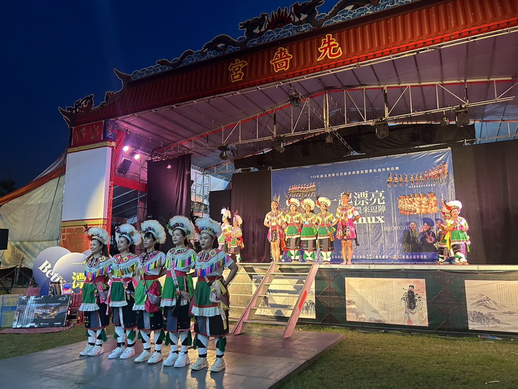 三重先嗇宮「神農文化祭」首度將原住民族傳統樂舞藝術帶入系列活動,落實全民原教精神。(記者包克明 攝)