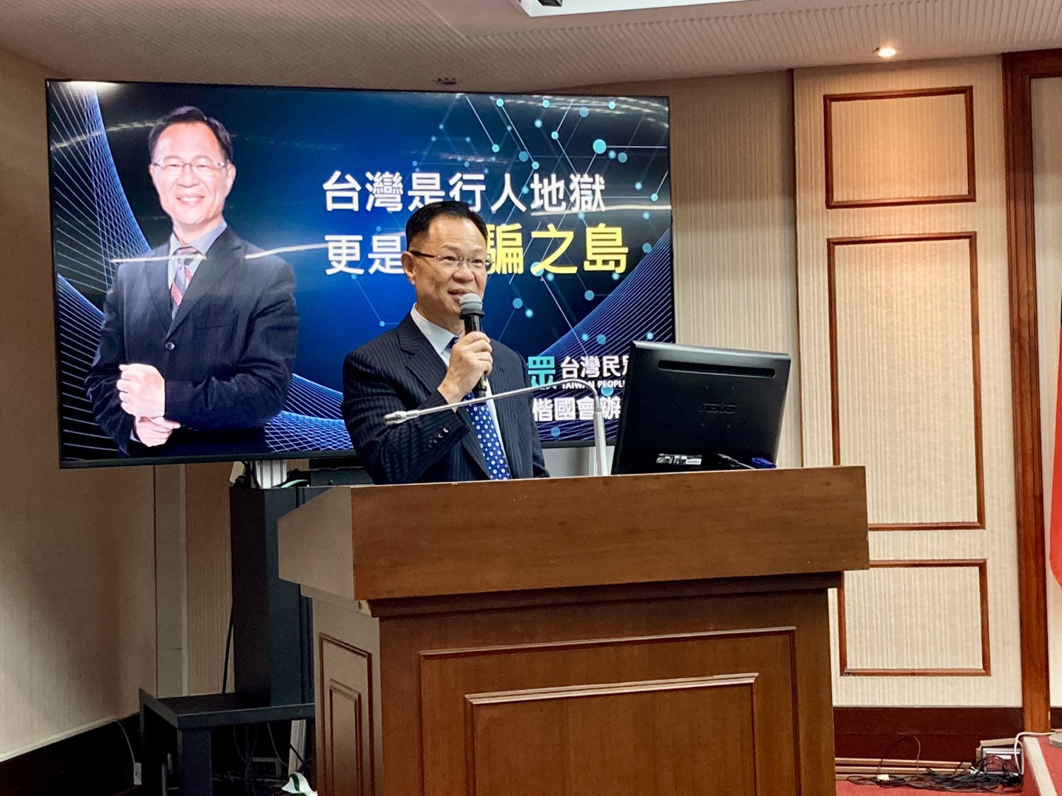 全民對詐騙深惡痛絕,張啓楷特別針對打詐議題進行質詢。(圖/張啓楷國會辦公室提供)