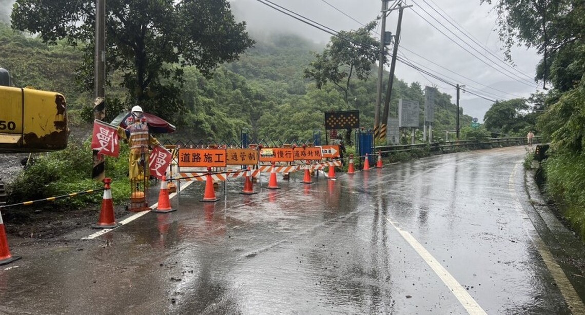 南橫公路梅蘭明隧道施工河床便道封閉並開放主線通行