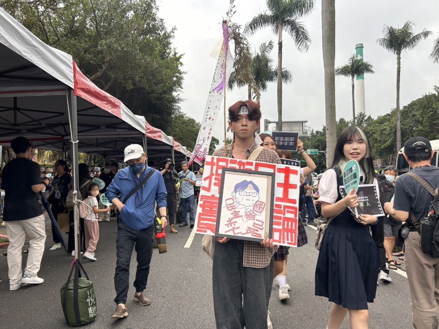 朝野衝突激發學生上街頭 不滿「他」而來居多 248 朝野衝突激發學生上街頭 不滿「他」而來居多 247