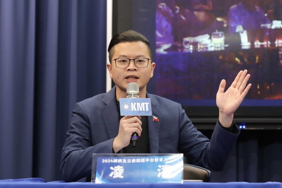 【有影】王義川自爆國家機器監控遊行?凌濤批:台灣成警察國家 242 【有影】王義川自爆國家機器監控遊行?凌濤批:台灣成警察國家 241