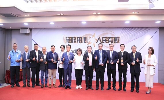 中市府獲頒10金3銀大滿貫 施政滿意度蟬聯「六都第一」!