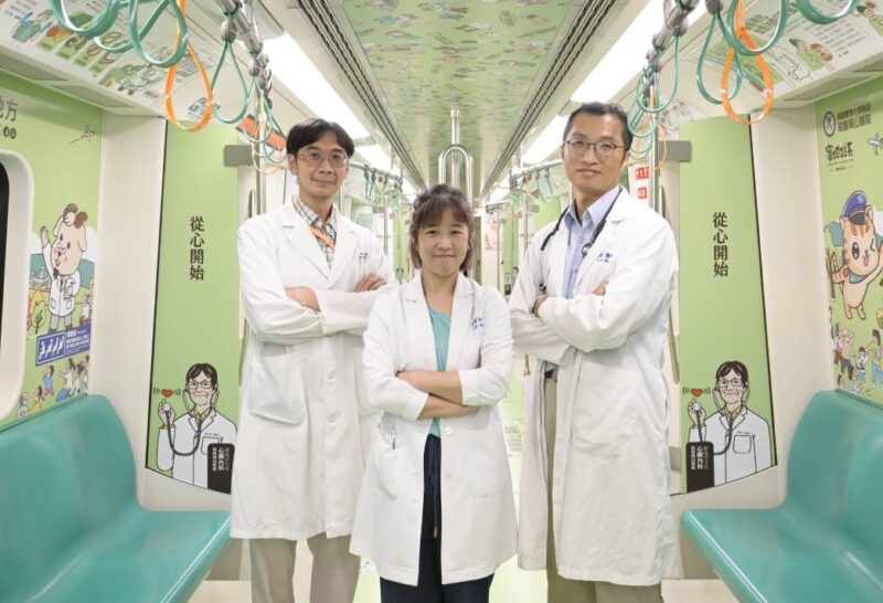高醫岡山醫院羊醫師ft.  蜜柑站長合體開箱  6月起高捷可愛登場   與民眾健康同行！
