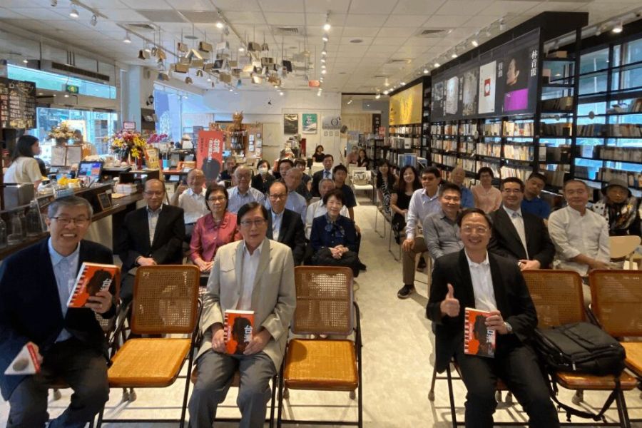 上官鼎小說預言我國未來堪憂?劉兆玄新書《台灣烏克蘭計畫》警世 244 照片來源:時報出版