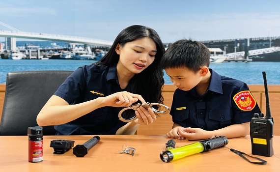 淡古與新北警徵小波麗士 沉浸式職業體驗保證精彩
