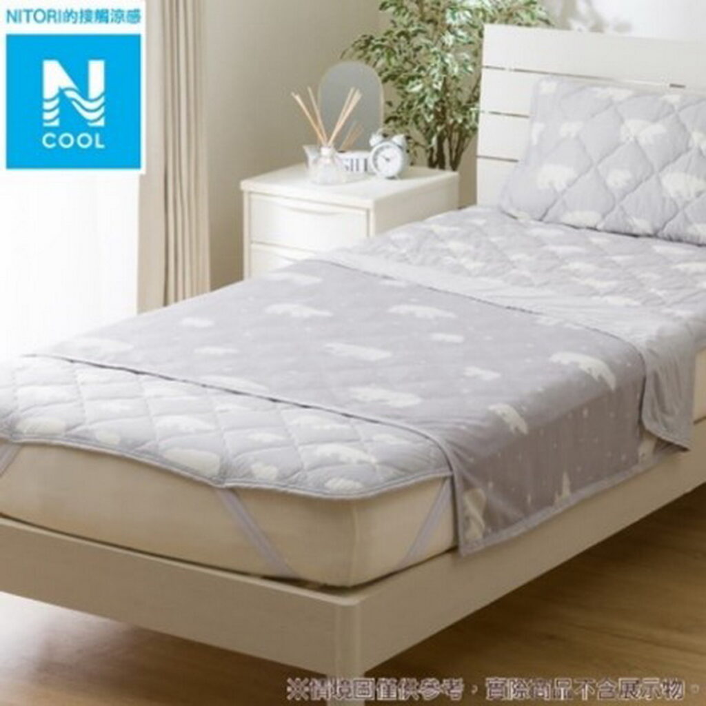 「N COOL涼感系列」獨家吸放濕棉布料的特殊機能,能吸收身體的溫度,帶來冰涼滑順的清爽感受。