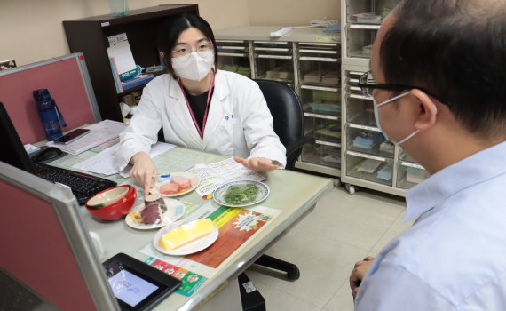 病從口入！含糖紅茶替代水　36歲嚴重糖尿病　醫師：嚴重腎臟損害