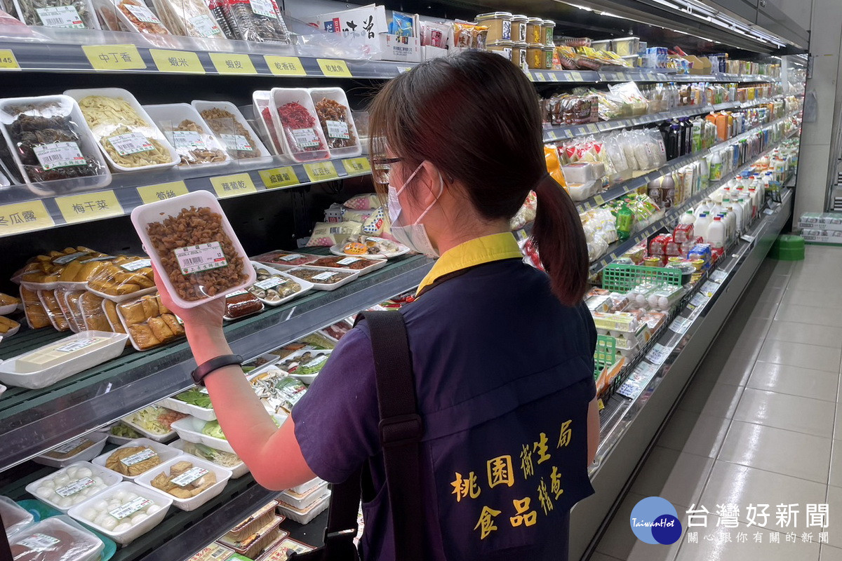 端午節將至,桃園市政府衛生局稽查人員連日來進行應節食品抽驗。