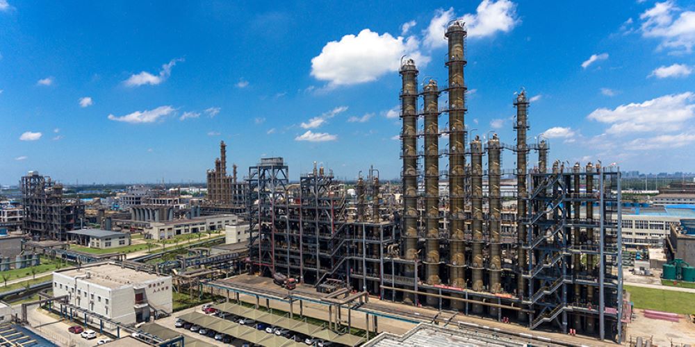 《圖說》合盛硅業生產基地遍及新疆四川雲南黑龍江等地,摘自百度網。