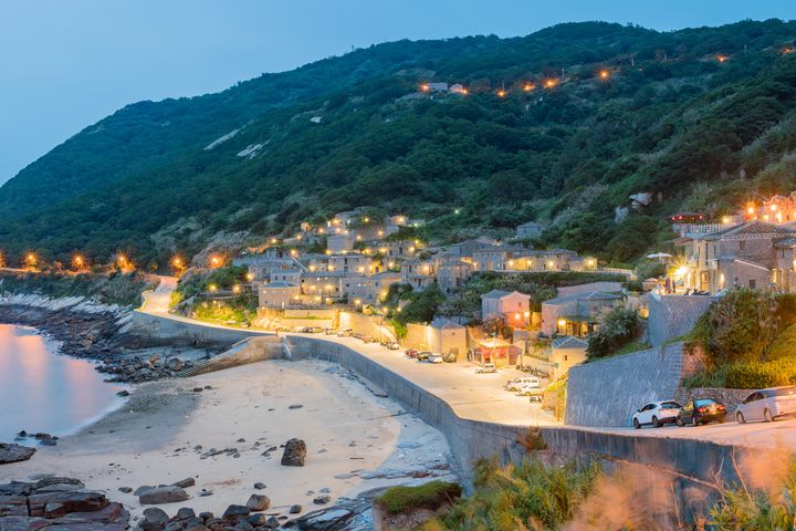 ▲馬祖芹壁村擁有地中海般的迷人風光。 圖:Shutterstock/來源