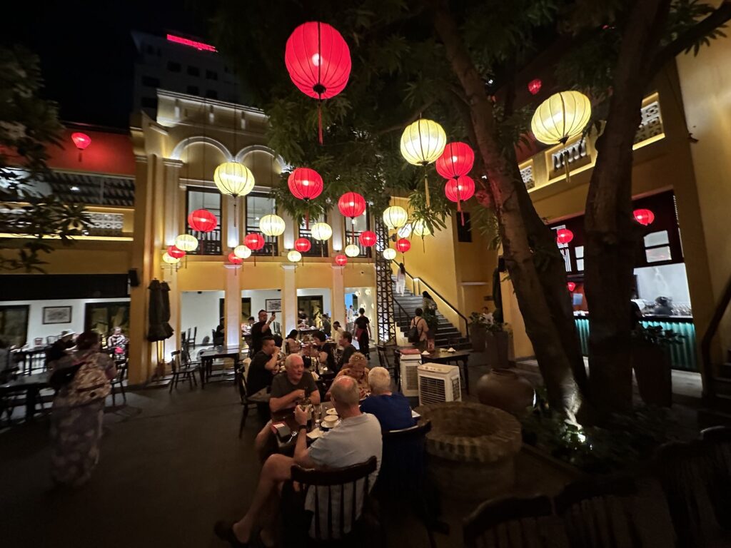 越南峴港|蘭夫人餐廳 Madame Lan Restaurant。