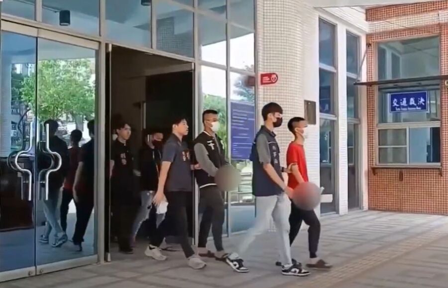 竹聯幫弘仁會組車手集團 退休女會計加Line群遭坑殺2800萬 232 竹聯幫弘仁會組車手集團 退休女會計加Line群遭坑殺2800萬 231