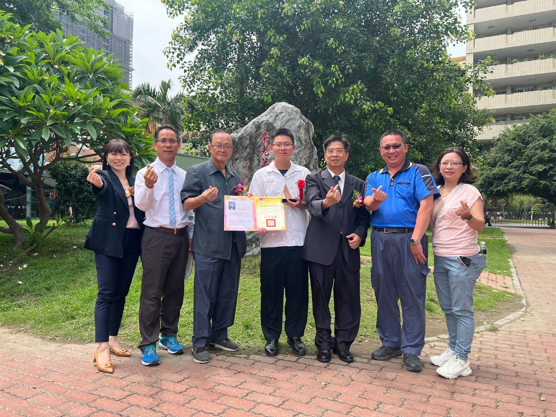 漾新聞|榮獲全國技職最高榮譽又錄取國立大學 大榮中學周昀融樹立技職生好榜樣