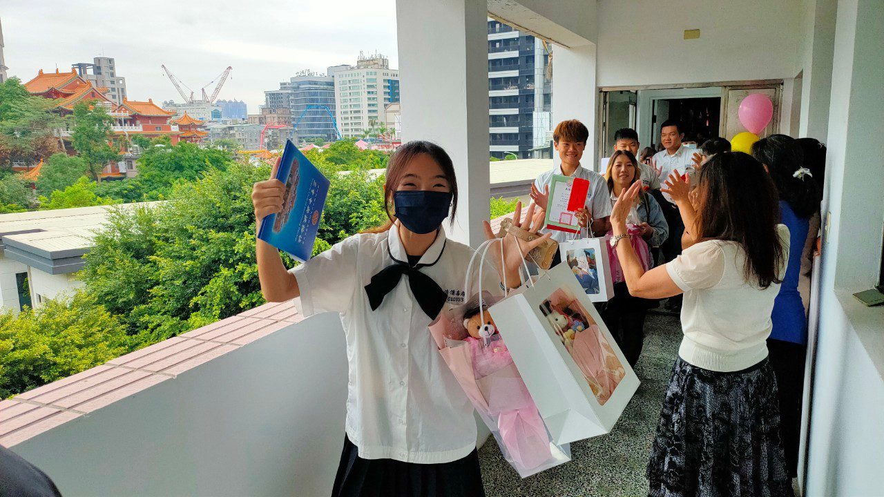 59年清傳高商走入歷史　最後一屆畢業典禮昨舉行　將轉型成人教育