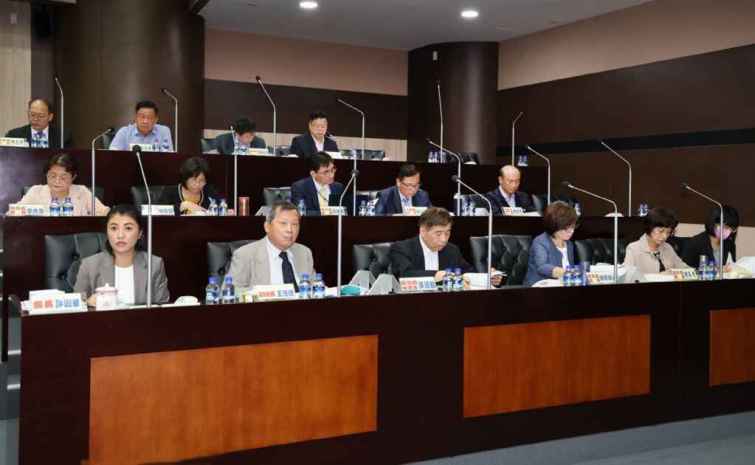▲南投縣長許淑華指出，縣議會定期會期間，所有議員在縣府施政的各個面向，給予寶貴的建議與指教，縣府團隊都會按照各位議員所關心的事項，盡量努力來做好。（記者張玉泰翻攝）