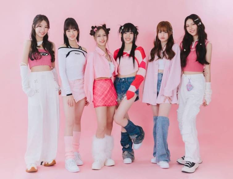 ▲幽靈水晶成員從左起子瑄、子秦、蔡菜、芝婷、昀靚、書蘊。（踢帕娛樂提供）