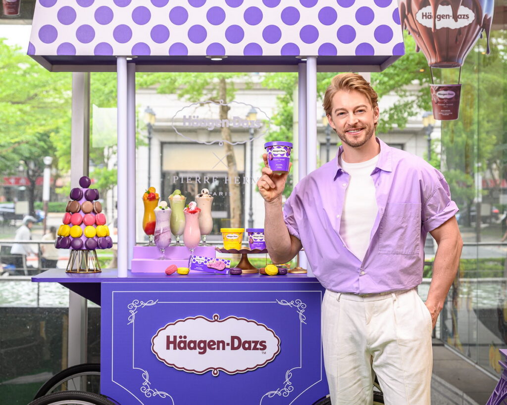 受邀作為Häagen-Dazs一日店長的法籍男星法比歐,與生俱來的法式情懷和品牌形象不謀而合