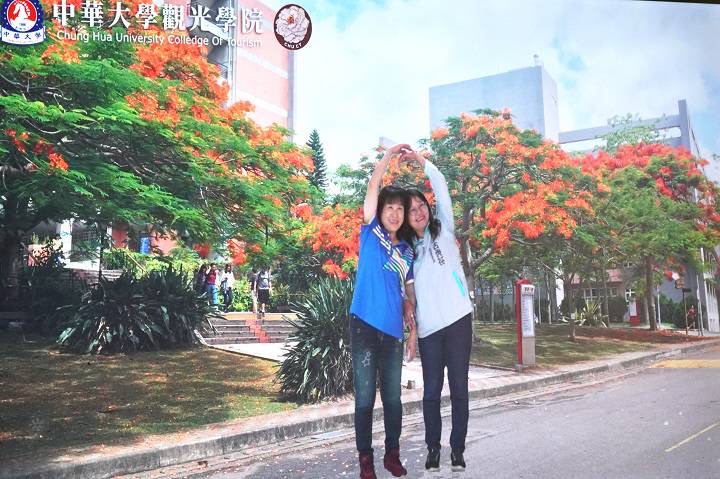 中華大學與奧圖碼公司產學合作,創建智慧樂齡平台,建置沉浸式體驗讓長者活用科技。(圖/記者黃溎芬翻攝)