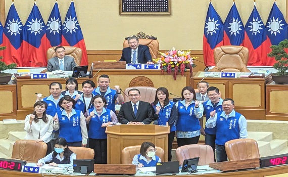 藍議員總質詢聚焦衛福政策　侯友宜宣布提高生育獎勵金　第三胎以上5萬元