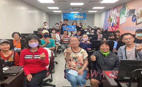 數位學習生成微電影 76歲也能輕鬆玩AI