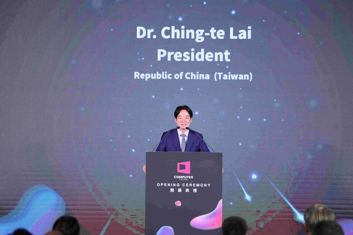 總統賴清德表示希望業界共同投資打造台灣成為AI智慧島
