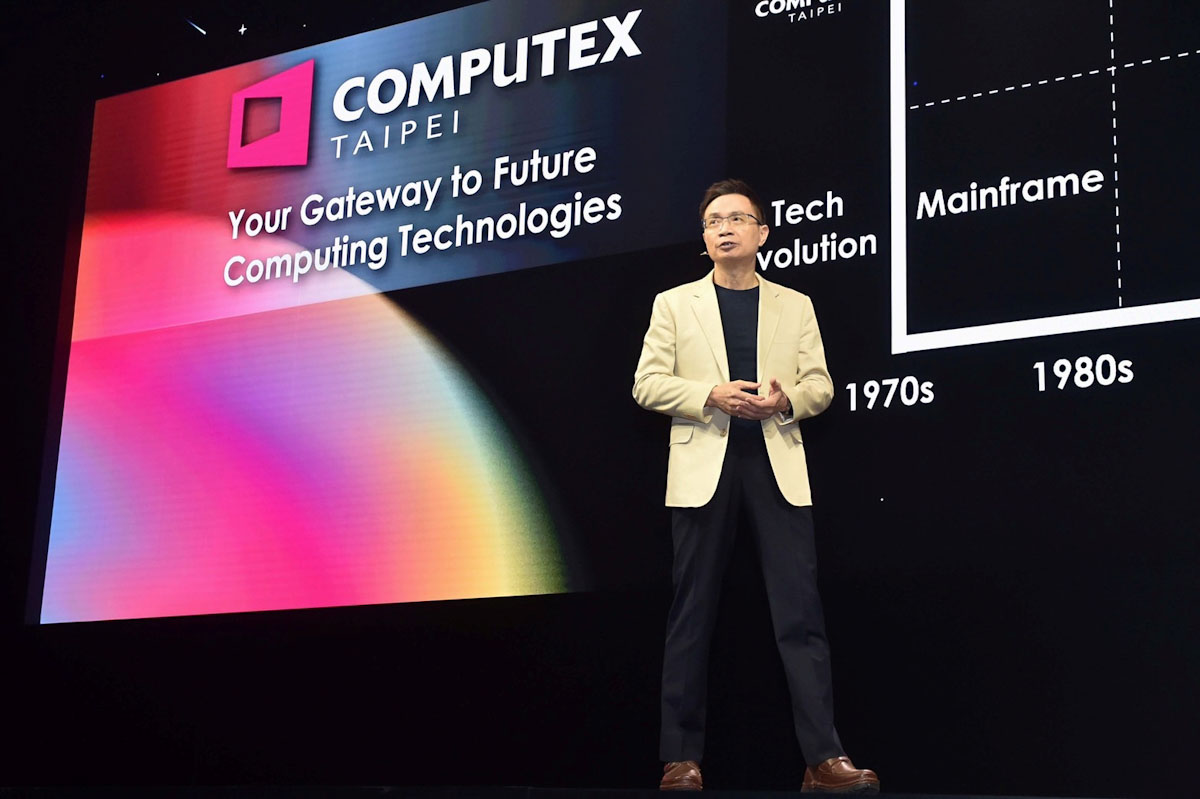 台北國際電腦展(COMPUTEX 2024)將於明日(6月4日)於台北南港展覽館1、2館隆重登場,主辦單位外貿協會與台北市電腦公會特於今日舉辦全球記者會,向國際媒體展示科技創新能量,並暢談COMPUTEX引領的科技未來趨勢。