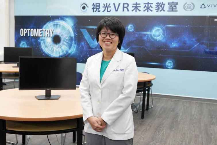 ▲大葉大學視光學系陳雅郁老師提醒大家使用數位產品要注意視覺健康。（大葉大學提供）