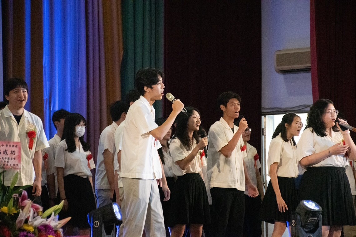 漾新聞|鳳山高中朱柏翰洗澡時哼出英文校歌《Farewell》 順利錄取北藝大朝詞曲創作邁進
