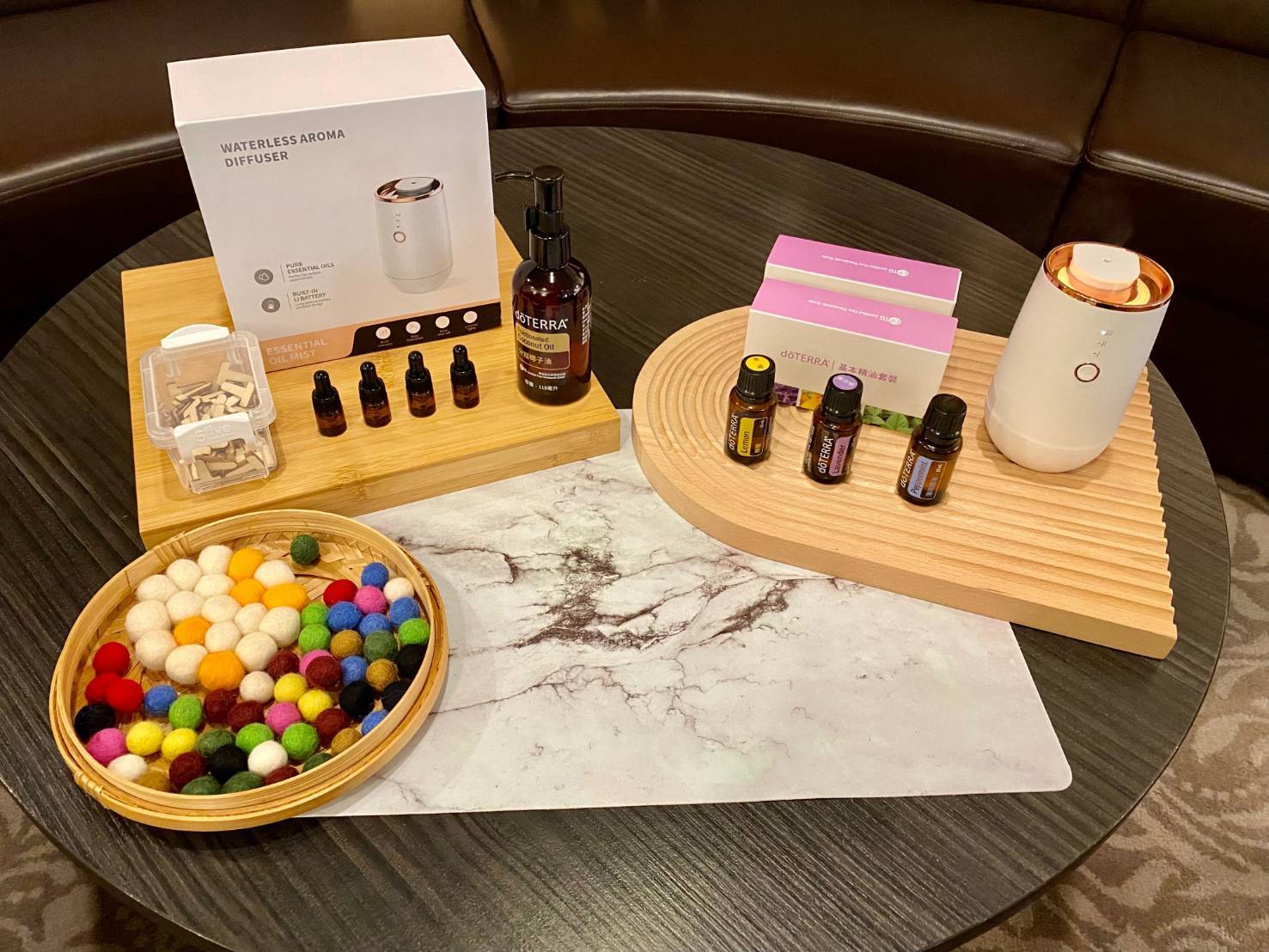 ▲暑假7、8月的週一至週五入住台南台糖長榮酒店，房客可免費參加藍柏閣精油手做課程乙堂；週六、日入住贈館內闖關卡，闖關成功就送精美小禮。（圖／長榮酒店提供）