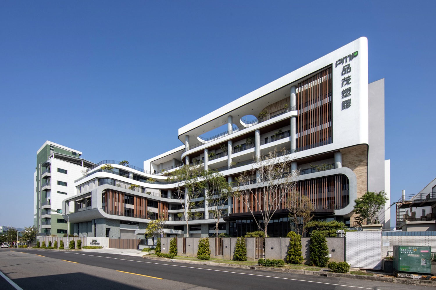 美妝塑膠容器王國在臺灣產業園區隱形冠軍再+ 1