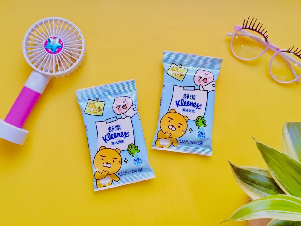 「Kakao Friends」超人氣角色萊恩、桃子等躍上舒潔濕式面紙,萌度破表,讓粉絲在炎夏中隨時做好個人清潔,心情也好愉悅!