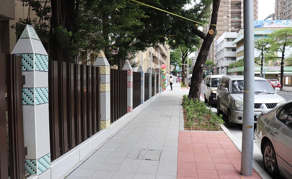 新北人行道工法獲中央審計部肯定 市政會議獻獎