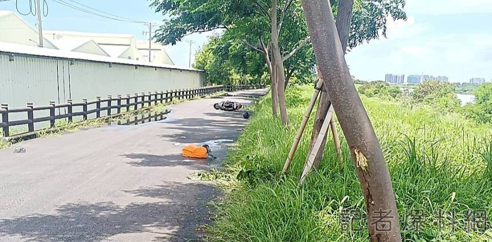 ▲二仁溪旁防堤道路驚傳死亡車禍。(圖/民眾提供)