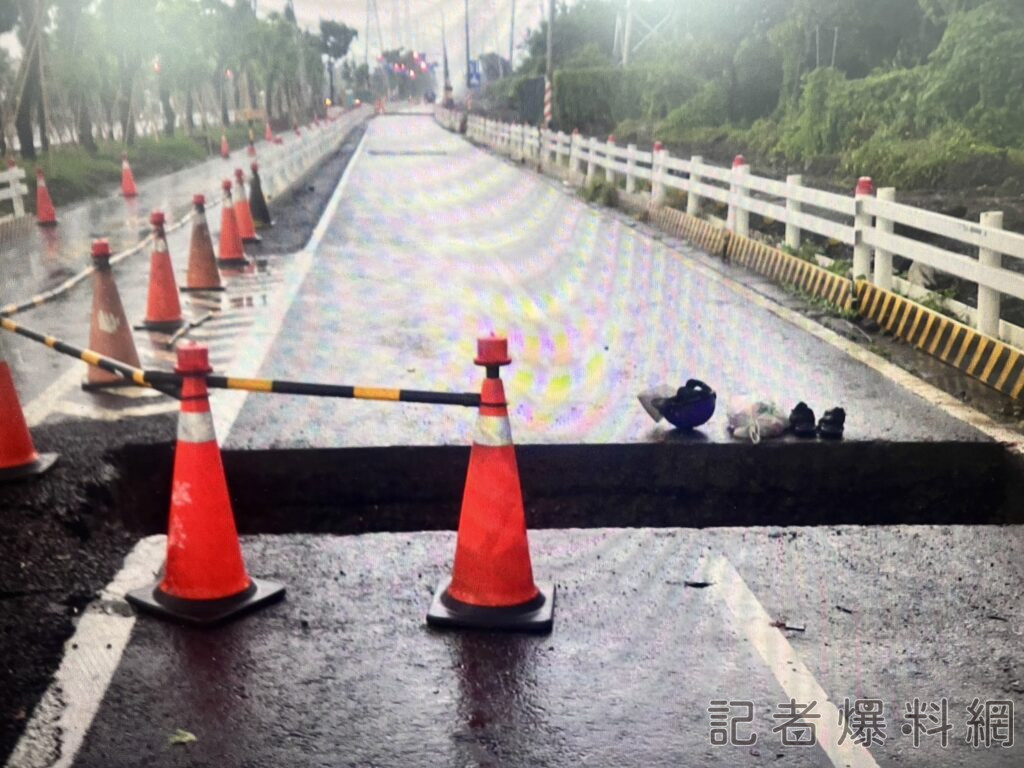 ▲高雄施工大溝渠造成至少4人誤闖3受傷。（圖／民眾提供）