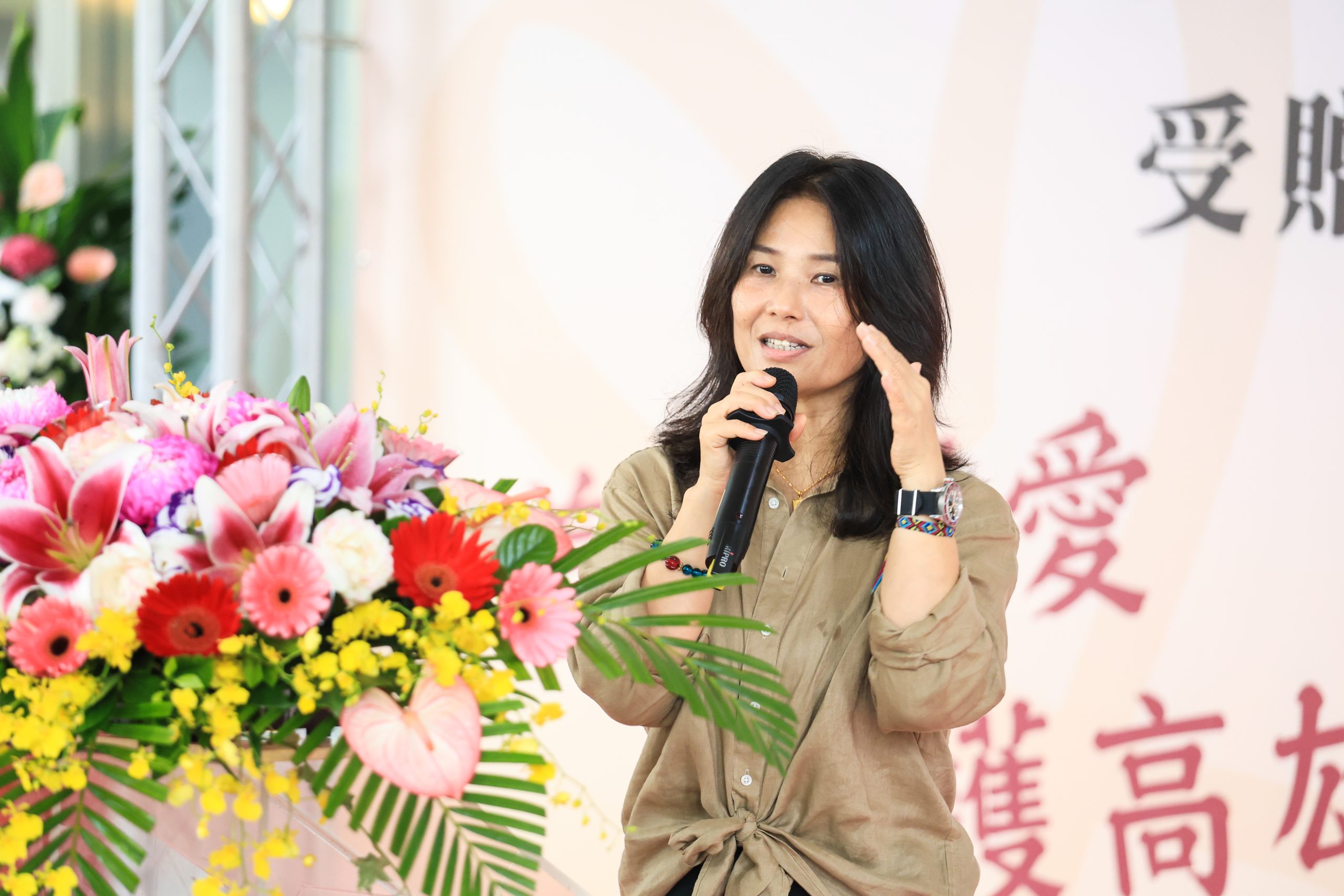 遺愛人間!董事長梁朝辰驟逝,老四川義捐救護車 遺愛人間!董事長梁朝辰驟逝,老四川義捐救護車