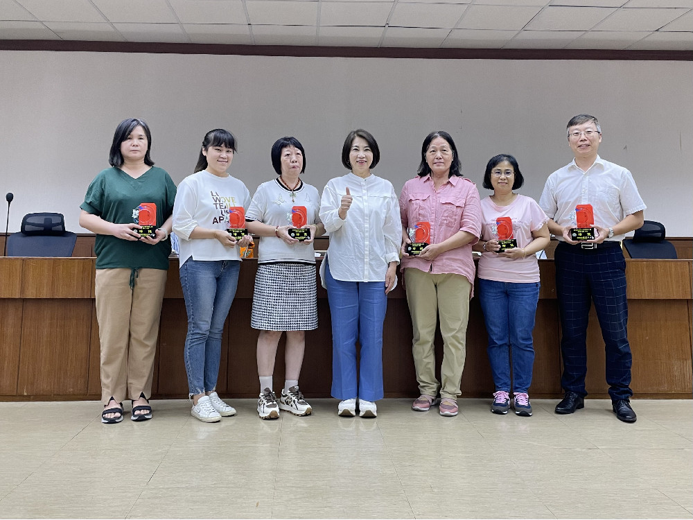 屏東縣府暨所屬機關學校績優人員表揚