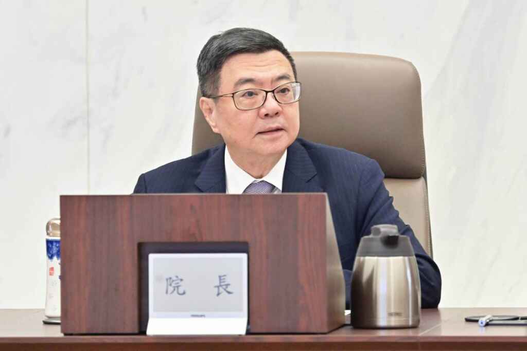 ▲行政院長卓榮泰今天在行政院會聽取內政部「提升消防救災安全精進方案」,責成內政部全力推動7大消防政策,中央地方合作齊力打造更安全的臺灣。(新傳處提供)