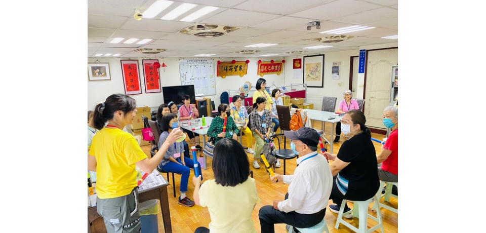 臺北市政府警察局保安警察大隊與銀髮族「識詐桌遊」一同反詐騙 守護民眾財產安全