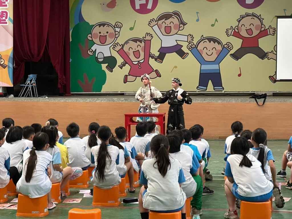 ▲戲曲學院巡演,臺南月津國小場。(臺南市政府提供)